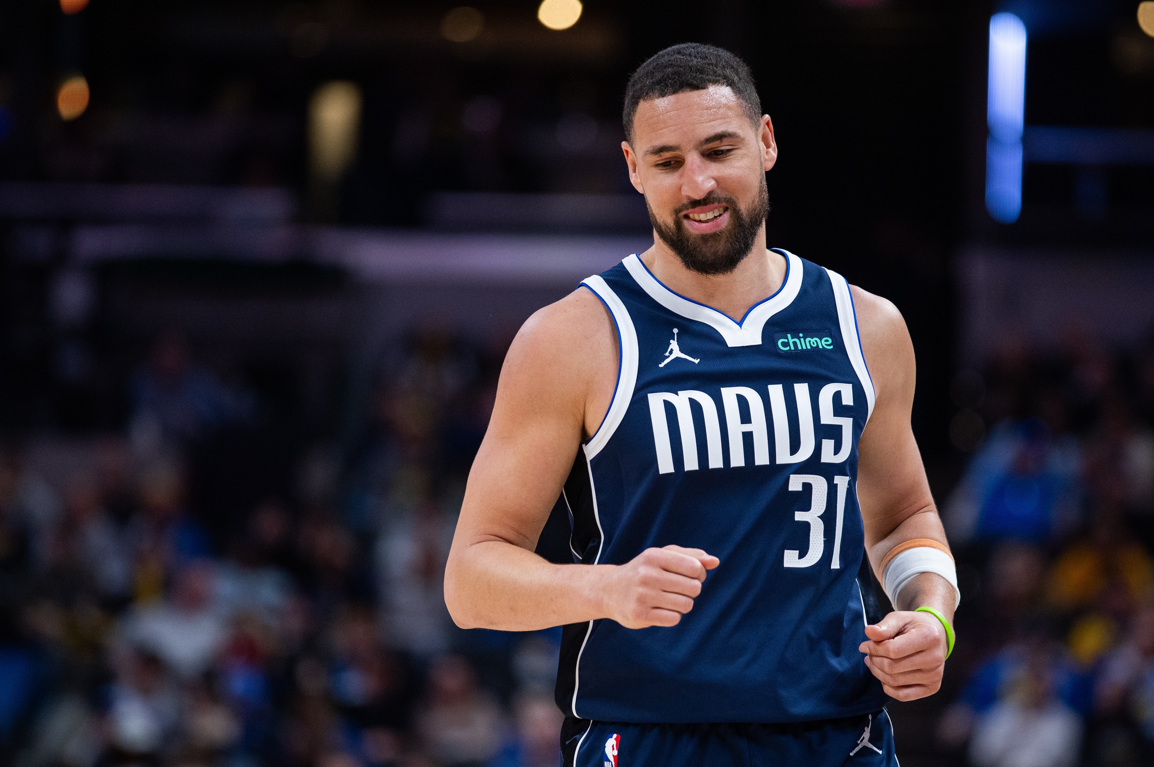 开云下载-这是能说的嘛~克莱4分钟14分对马刺替补席说：没关系 我们在摆烂